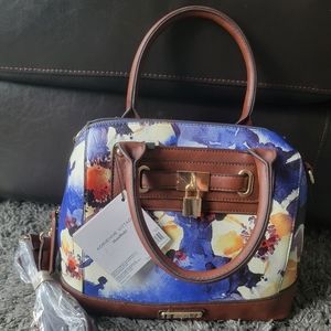 Adrienne Vittadini handbag